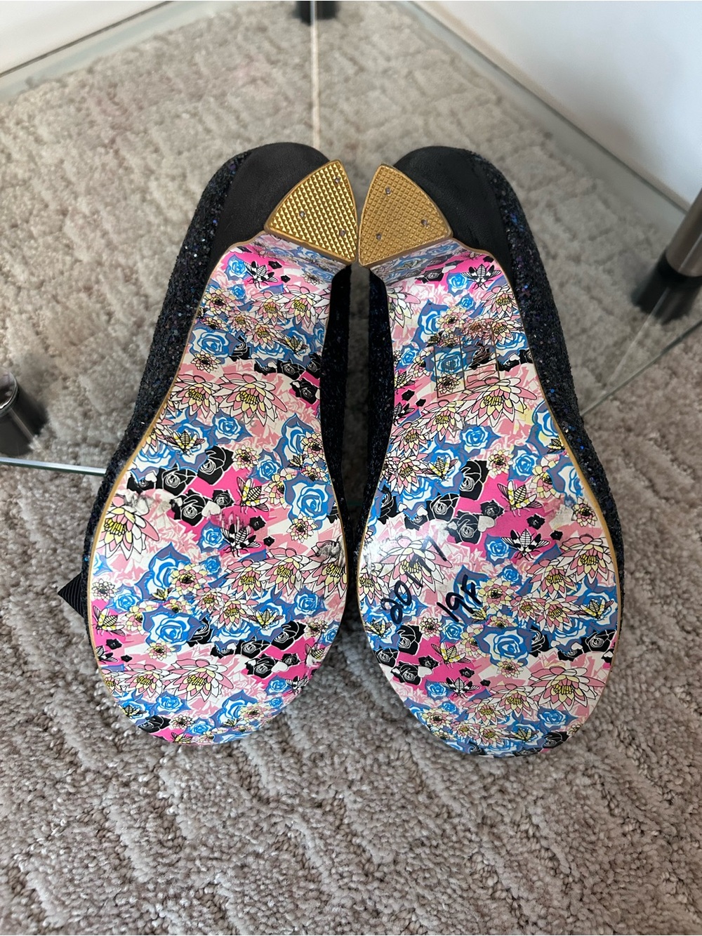 New Irregular Choice Sparkly Bow Heel - Picture 4 of 5